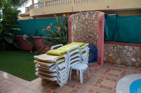 Oportunidade - Moradia T5 com anexo independente T3