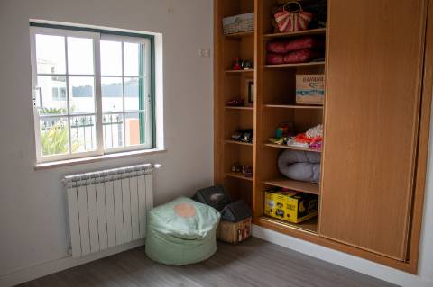 Oportunidade - Moradia T5 com anexo independente T3