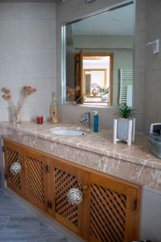 Oportunidade - Moradia T5 com anexo independente T3