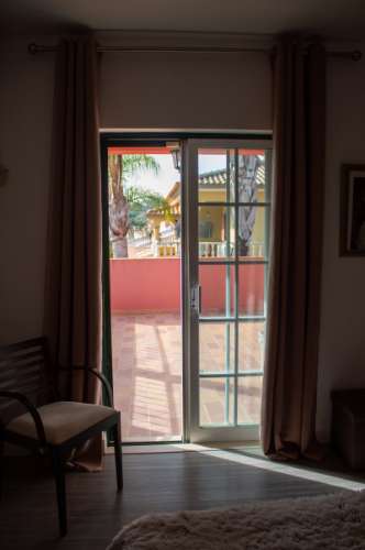 Oportunidade - Moradia T5 com anexo independente T3