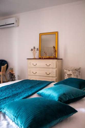 Oportunidade - Moradia T5 com anexo independente T3