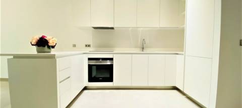 Magnífico duplex T1 em uma nova residência com serviço de concierge