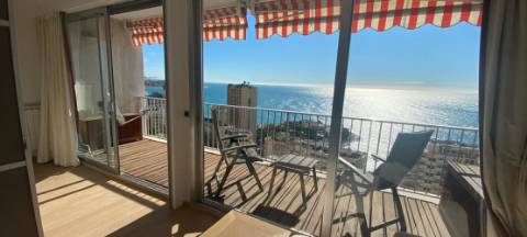 Apartamento T1 com vista mar no Monte - Carlo