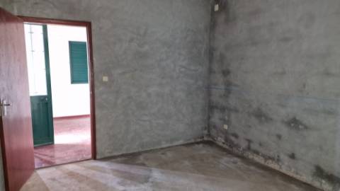 Moradia T2 no Arco da Calheta