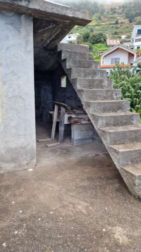 Moradia T2 no Arco da Calheta