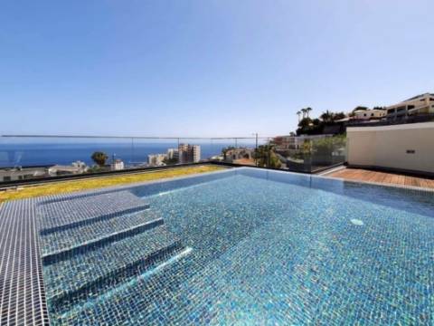 Moradia T3 com piscina Infinita no Funchal