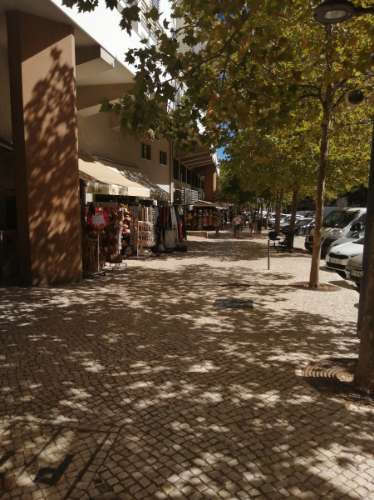 Loja com excelente localização em Albufeira