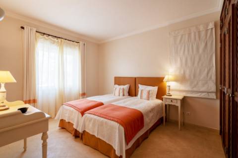 Apartamento com 2 quartos na Encosta do Lago