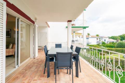 Apartamento com 2 quartos na Encosta do Lago