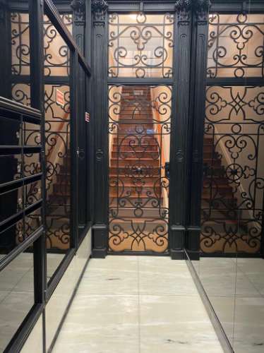 Apartamento T0+1 junto á Torre dos Clérigos, Porto