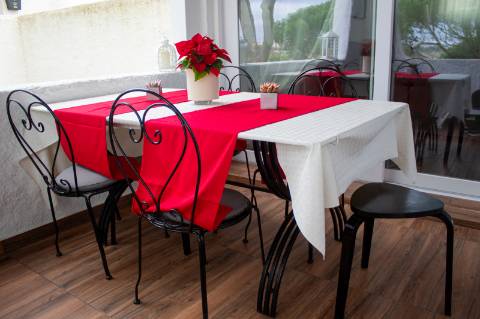 Moradia T3 totalmente renovada e Mobilada em zona Calma de Vilamoura com piscina