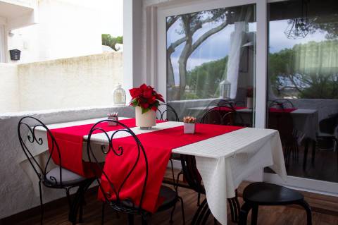 Moradia T3 totalmente renovada e Mobilada em zona Calma de Vilamoura com piscina