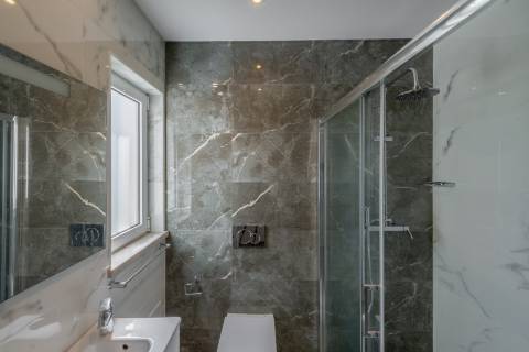 Moradia T4 com piscina em Porches, Lagoa