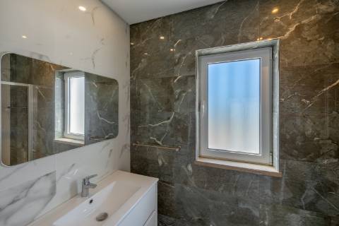 Moradia T4 com piscina em Porches, Lagoa