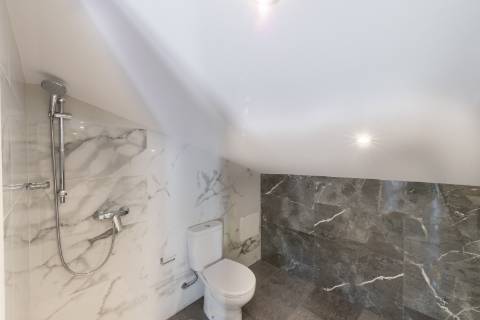 Moradia T4 com piscina em Porches, Lagoa