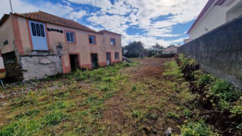 Moradia T4 para Recuperar nos Prazeres - Calheta