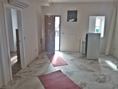 Apartamento T2 inserido num condomínio privado - Porto.