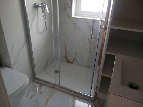 Apartamento T2 inserido num condomínio privado - Porto.