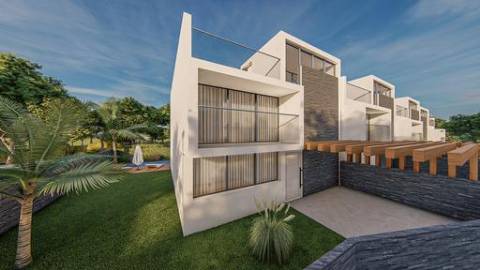 Terreno para construção de 11 Moradias com piscina. PIP aprovado!