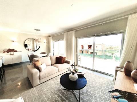 T2 Lagos com Segurança 24H Golf Piscina Ginásio Jacuzzi e Garagem