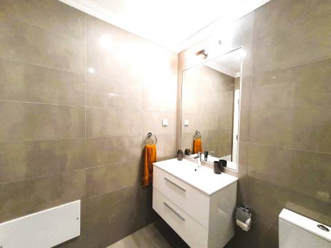 T2 Lagos com Segurança 24H Golf Piscina Ginásio Jacuzzi e Garagem