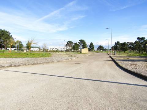 LOTEAMENTO PARA CONSTRUÇÃO EM ÁREA NOBRE - 31840 M2