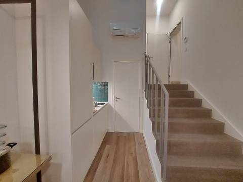 Loft novo T1 +T0 em Gaia, junto ao Douro