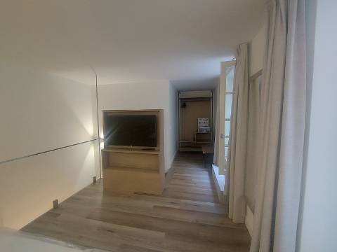 Loft novo T1 +T0 em Gaia, junto ao Douro