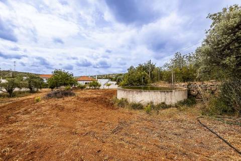 Moradia com 3 quartos em Bordeira - Santa Bárbara de Nexe