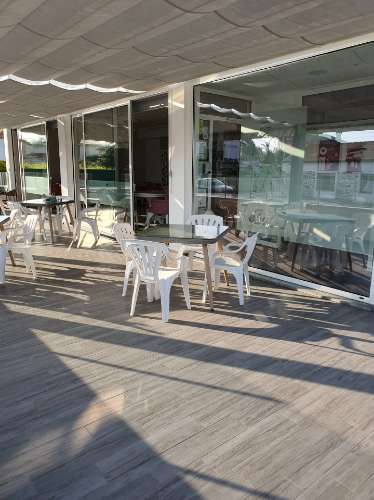 Moradia com espaço comercial em Viana do Castelo - oportunidade de investimento