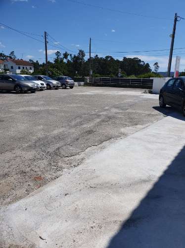 Moradia com espaço comercial em Viana do Castelo - oportunidade de investimento