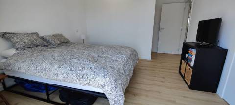 Excelente apartamento T2 Novo em condomínio fechado com Piscina e lugar de garagem.