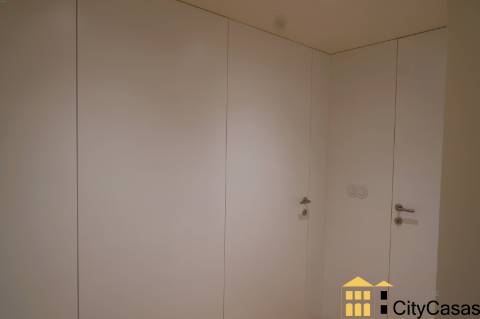 T3 com Pátio e Garagem | à Av. da Boavista