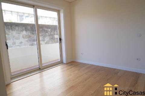 T3 com Pátio e Garagem | à Av. da Boavista