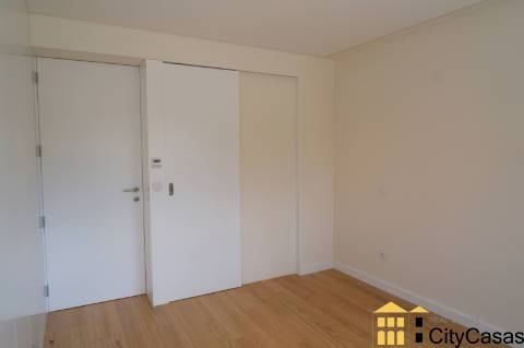 T3 com Pátio e Garagem | à Av. da Boavista