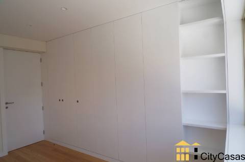 T3 com Pátio e Garagem | à Av. da Boavista