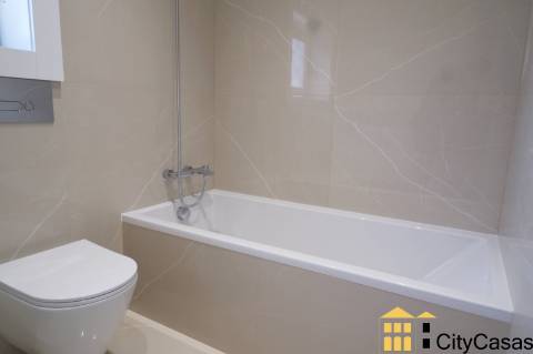 T3 com Pátio e Garagem | à Av. da Boavista