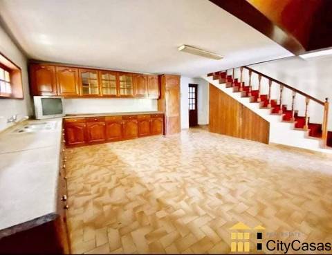 Quinta de 3060 m2 com Moradia T5 | Roriz, Santo Tirso