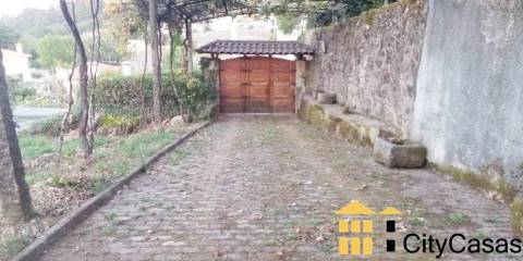 Quinta de 3060 m2 com Moradia T5 | Roriz, Santo Tirso