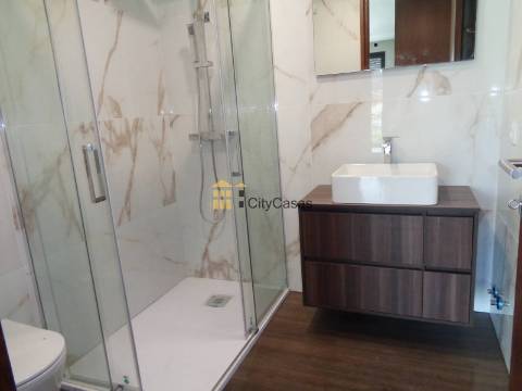 Moradia Nova de 4 Frentes | Valongo