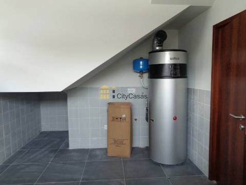 Moradia Nova de 4 Frentes | Valongo