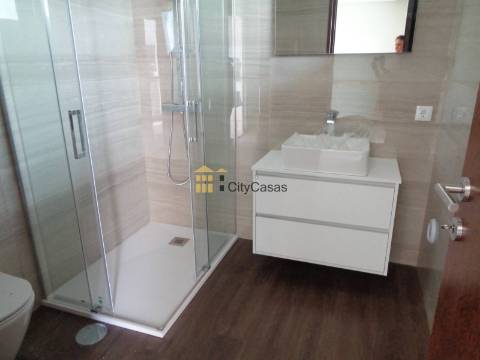 Moradia Nova de 4 Frentes | Valongo