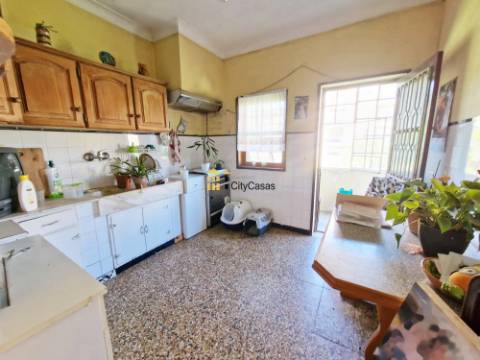 Moradia Bifamiliar (T3+T3) com Terreno | Valongo