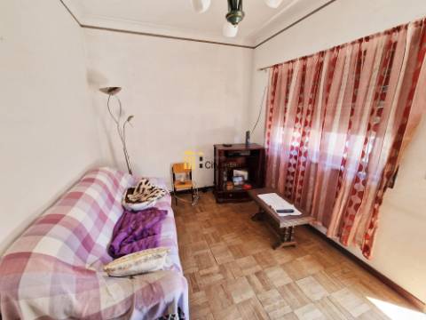 Moradia Bifamiliar (T3+T3) com Terreno | Valongo