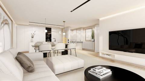 T3 Novo com L. de Garagem e Varanda