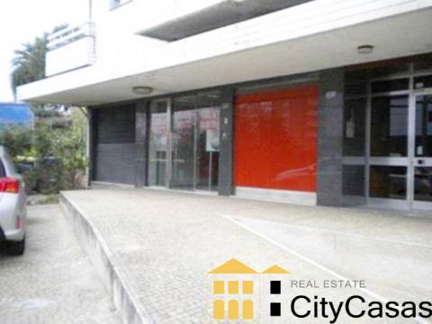 Loja na Cidade da Maia - Imóvel de Banco