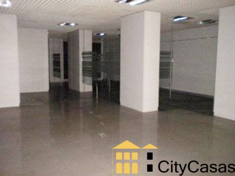 Loja na Cidade da Maia - Imóvel de Banco