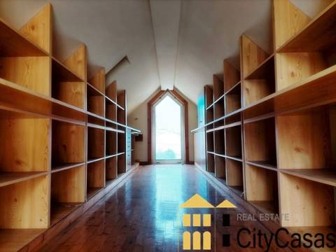 Moradia T4 c/ Terreno (Oferta de Escritura)