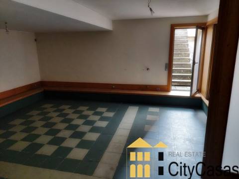 Moradia T4 c/ Terreno (Oferta de Escritura)