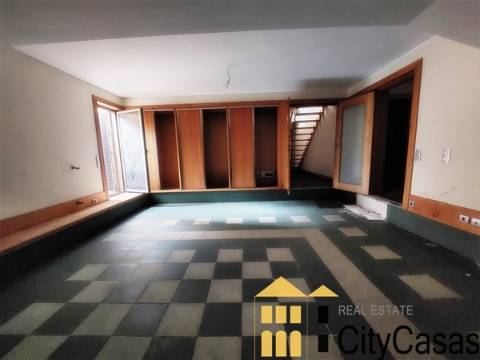 Moradia T4 c/ Terreno (Oferta de Escritura)